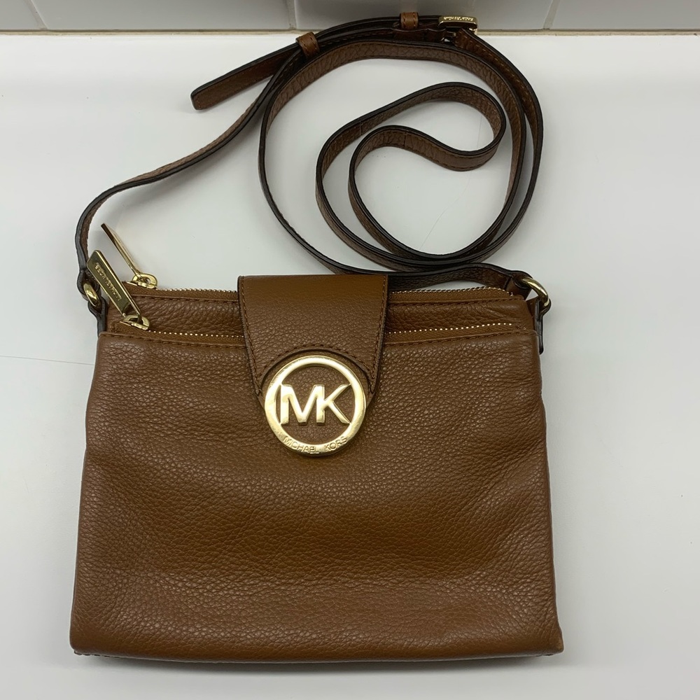 Michael Kors Fulton-Small Crossbody Wallet